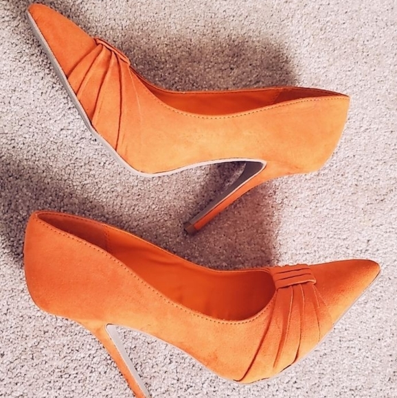 Wild diva lounge orange suede heels 👠 - Picture 4 of 8